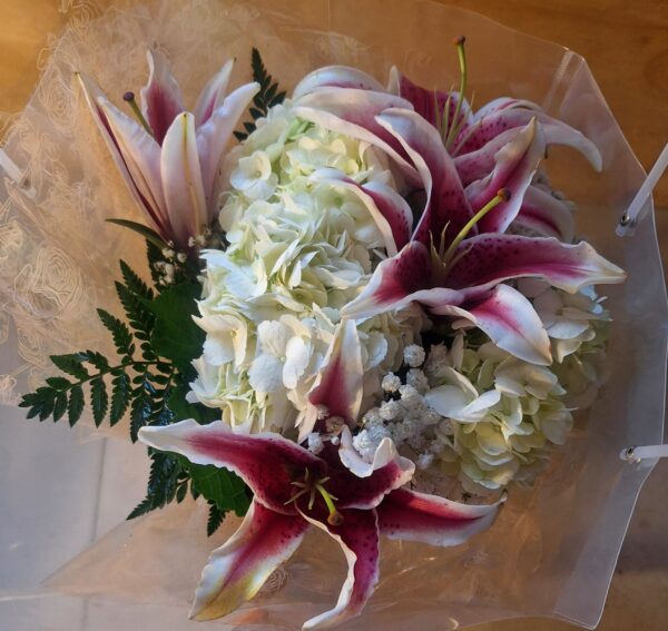 Cincinnati Bouquets-The Cincinnati Stargazer